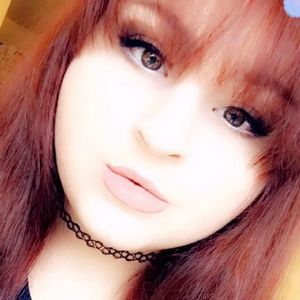 Meet your Posher, Emilie